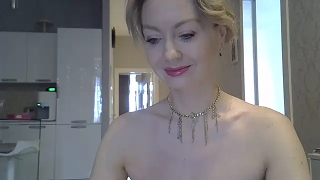 ZarinaSwift online show from 03-12-26, 04:40