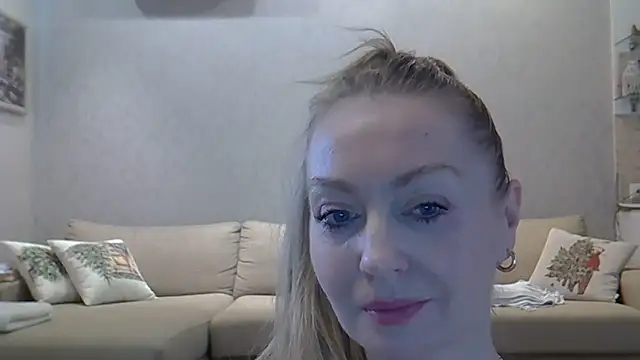 ZarinaSwift online show from 03-31-26, 09:32