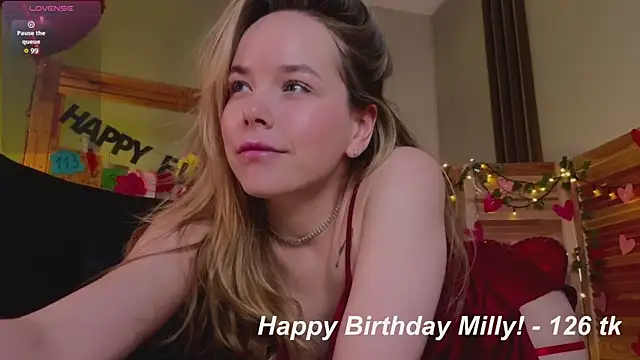 Snapshot of milly_shy chatting on 02-21-25, 08:07 milly shy online show from 02-21-25, 08:07