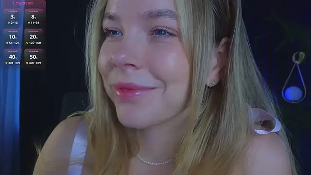 Snapshot of milly_shy chatting on 09-25-25, 06:50 milly shy online show from 09-25-25, 06:50