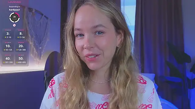 Snapshot of milly_shy chatting on 09-30-25, 07:02 milly shy online show from 09-30-25, 07:02