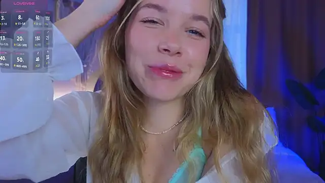 Snapshot of milly_shy chatting on 10-14-25, 06:58 milly shy online show from 10-14-25, 06:58