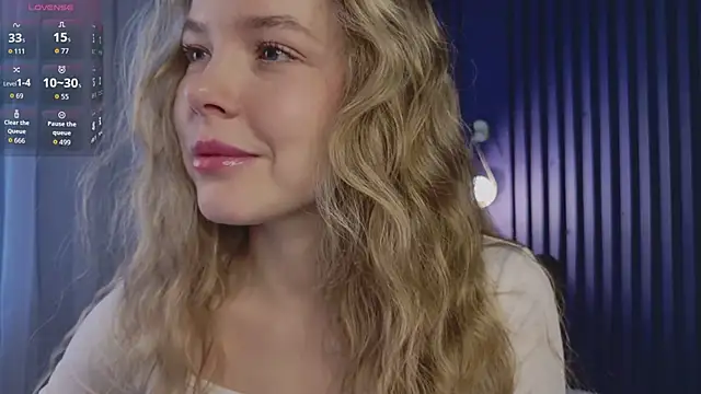 Snapshot of milly_shy chatting on 03-03-26, 06:52 milly shy online show from 03-03-26, 06:52