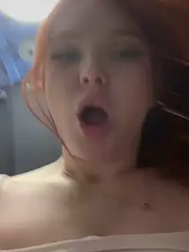 Snapshot of AmmyHot chatting on 02-01-25, 07:15 AmmyHot online show from 02-01-25, 07:15
