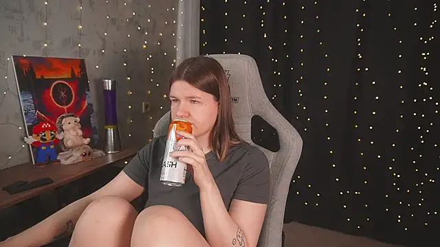 cuteamberlyyy online show from 05-08-26, 04:18