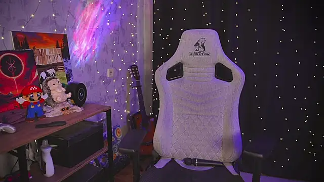 cuteamberlyyy online show from 05-18-26, 04:07