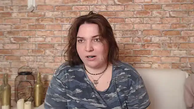 Snapshot of Amelia_Kiss_ chatting on 01-04-25, 03:50 Amelia Kiss online show from 01-04-25, 03:50