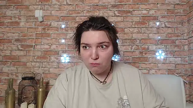 Snapshot of Amelia_Kiss_ chatting on 02-05-25, 12:42 Amelia Kiss online show from 02-05-25, 12:42