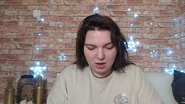 Snapshot of Amelia_Kiss_ chatting on 02-08-25, 12:38 Amelia Kiss online show from 02-08-25, 12:38