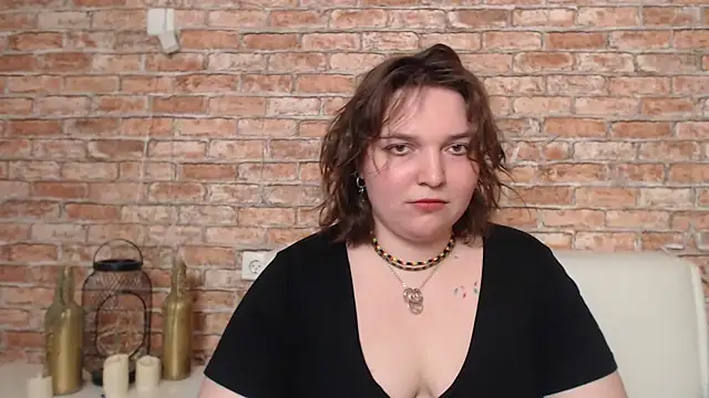 Snapshot of Amelia_Kiss_ chatting on 02-18-25, 06:59 Amelia Kiss online show from 02-18-25, 06:59