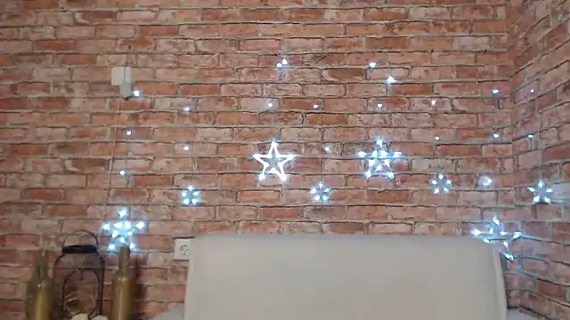 Snapshot of Amelia_Kiss_ chatting on 03-01-25, 12:50 Amelia Kiss online show from 03-01-25, 12:50