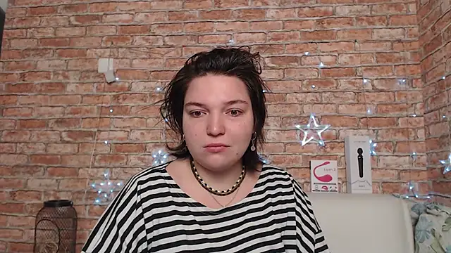 Snapshot of Amelia_Kiss_ chatting on 09-09-25, 12:32 Amelia Kiss online show from 09-09-25, 12:32