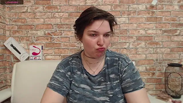 Amelia Kiss  online show from 03-05-26, 01:01