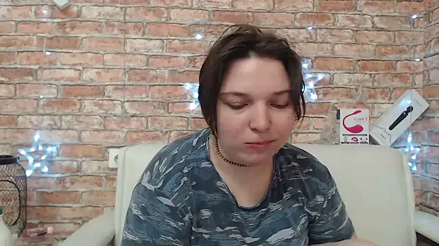 Snapshot of Amelia_Kiss_ chatting on 04-15-26, 01:01 Amelia Kiss online show from 04-15-26, 01:01