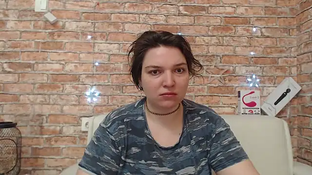 Snapshot of Amelia_Kiss_ chatting on 04-19-26, 01:05 Amelia Kiss online show from 04-19-26, 01:05
