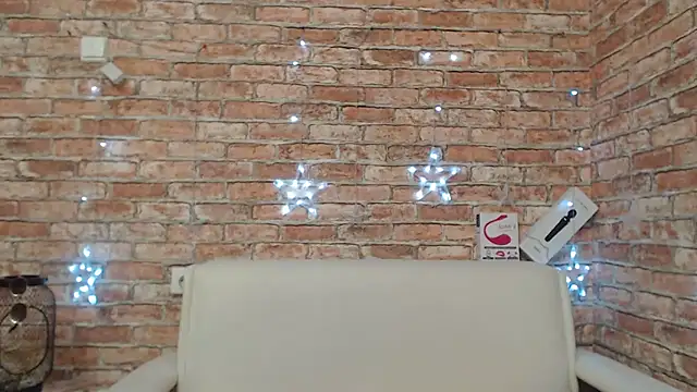 Snapshot of Amelia_Kiss_ chatting on 04-23-26, 12:45 Amelia Kiss online show from 04-23-26, 12:45