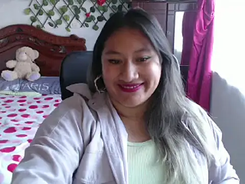 Snapshot of EmilyLove1014 chatting on 01-12-25, 09:51 EmilyLove1014 online show from 01-12-25, 09:51