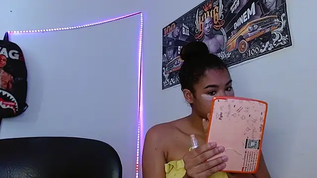 Snapshot of king__Black chatting on 03-15-26, 06:25 king Black online show from 03-15-26, 06:25