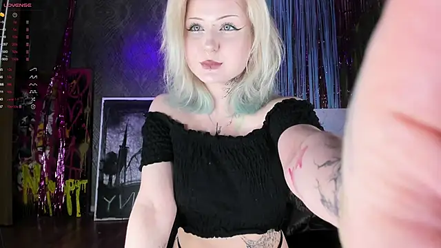 little grinch666 online show from 12-25-24, 03:38