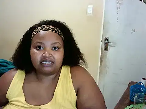 Snapshot of HOTBIGMELONSxx chatting on 01-17-25, 07:38 HOTBIGMELONSxx online show from 01-17-25, 07:38