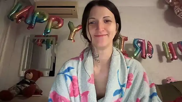 Snapshot of daddyandmyprincess chatting on 10-04-25, 10:30 daddyandmyprincess online show from 10-04-25, 10:30