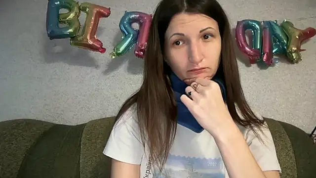 Snapshot of daddyandmyprincess chatting on 10-09-25, 02:26 daddyandmyprincess online show from 10-09-25, 02:26