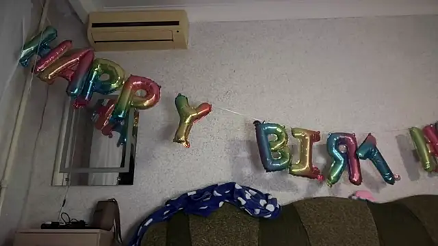 Snapshot of daddyandmyprincess chatting on 10-23-25, 06:17 daddyandmyprincess online show from 10-23-25, 06:17