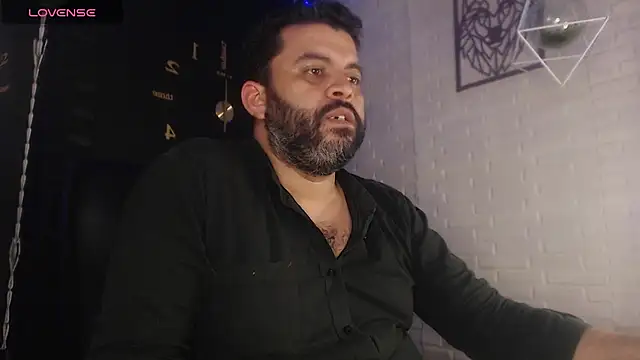 Santi Ruiz2 online show from 01-22-25, 06:20