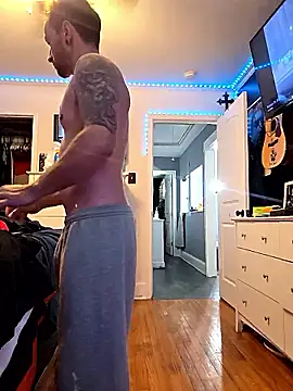 Twin2222 online show from 02-10-26, 02:04