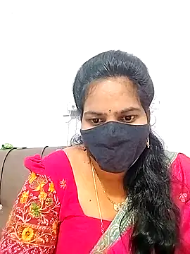 Snapshot of melina214 chatting on 02-17-26, 03:47 melina214 online show from 02-17-26, 03:47