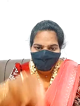 Snapshot of melina214 chatting on 02-18-26, 05:09 melina214 online show from 02-18-26, 05:09