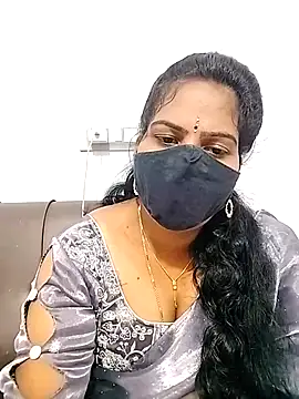 Snapshot of melina214 chatting on 02-23-26, 04:54 melina214 online show from 02-23-26, 04:54