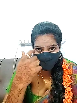 Snapshot of melina214 chatting on 03-02-26, 03:41 melina214 online show from 03-02-26, 03:41