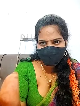 Snapshot of melina214 chatting on 03-02-26, 05:08 melina214 online show from 03-02-26, 05:08