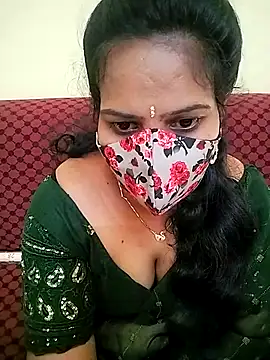 Snapshot of melina214 chatting on 03-11-26, 01:55 melina214 online show from 03-11-26, 01:55