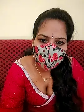 Snapshot of melina214 chatting on 03-18-26, 03:31 melina214 online show from 03-18-26, 03:31