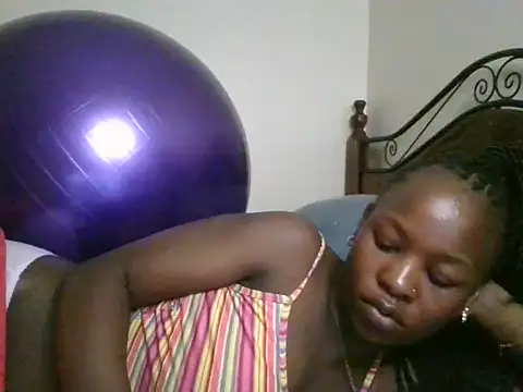 Sonnia  online show from 02-14-25, 08:42