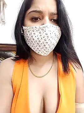 Snapshot of Gloie4u chatting on 12-07-24, 04:25 Gloie4u online show from 12-07-24, 04:25