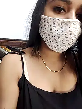 Snapshot of Gloie4u chatting on 12-10-24, 02:06 Gloie4u online show from 12-10-24, 02:06