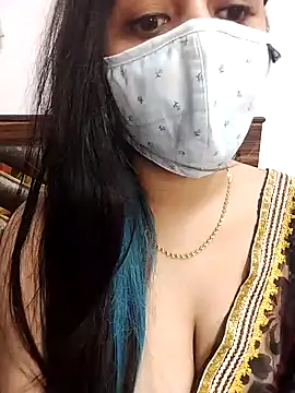 Snapshot of Gloie4u chatting on 01-27-25, 10:06 Gloie4u online show from 01-27-25, 10:06