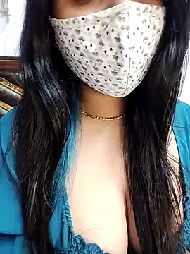 Snapshot of Gloie4u chatting on 02-07-25, 06:02 Gloie4u online show from 02-07-25, 06:02