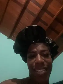 Snapshot of Richchocolatesweet_ chatting on 03-15-25, 12:25 Richchocolatesweet online show from 03-15-25, 12:25