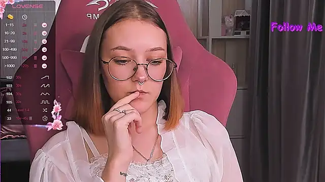 Snapshot of bunny_bubble chatting on 12-29-24, 09:41 bunny bubble online show from 12-29-24, 09:41