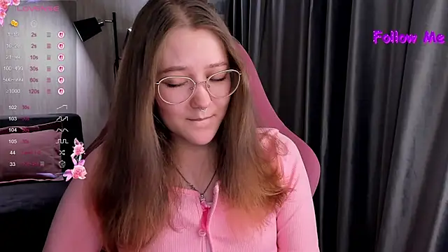 Snapshot of bunny_bubble chatting on 10-12-25, 10:42 bunny bubble online show from 10-12-25, 10:42