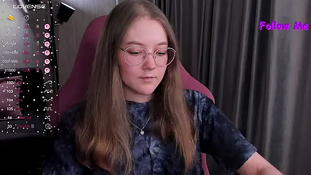 Snapshot of bunny_bubble chatting on 02-16-26, 11:12 bunny bubble online show from 02-16-26, 11:12