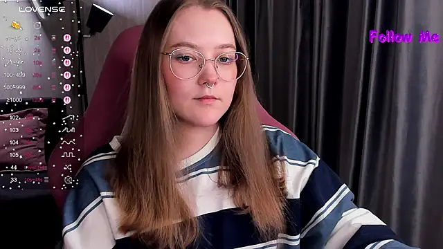 Snapshot of bunny_bubble chatting on 02-18-26, 11:22 bunny bubble online show from 02-18-26, 11:22