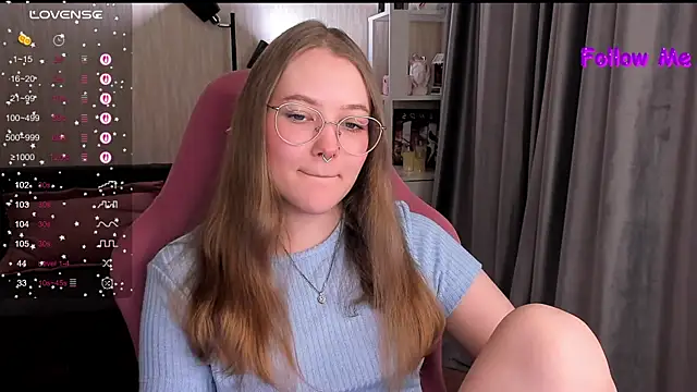 Snapshot of bunny_bubble chatting on 03-30-26, 11:39 bunny bubble online show from 03-30-26, 11:39