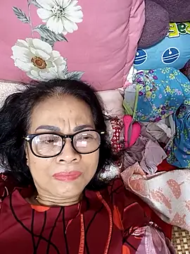 Hotestlove online show from 03-16-25, 10:42