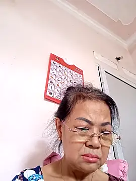 Hotestlove online show from 10-15-25, 03:50