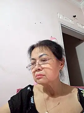 Hotestlove online show from 05-07-26, 01:16